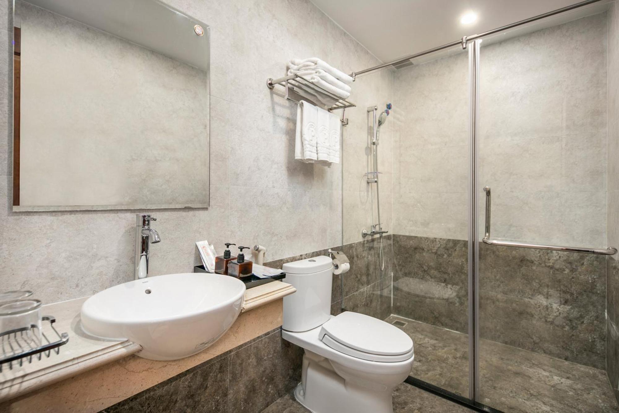 Prague Da Nang Beach Hotel Kültér fotó