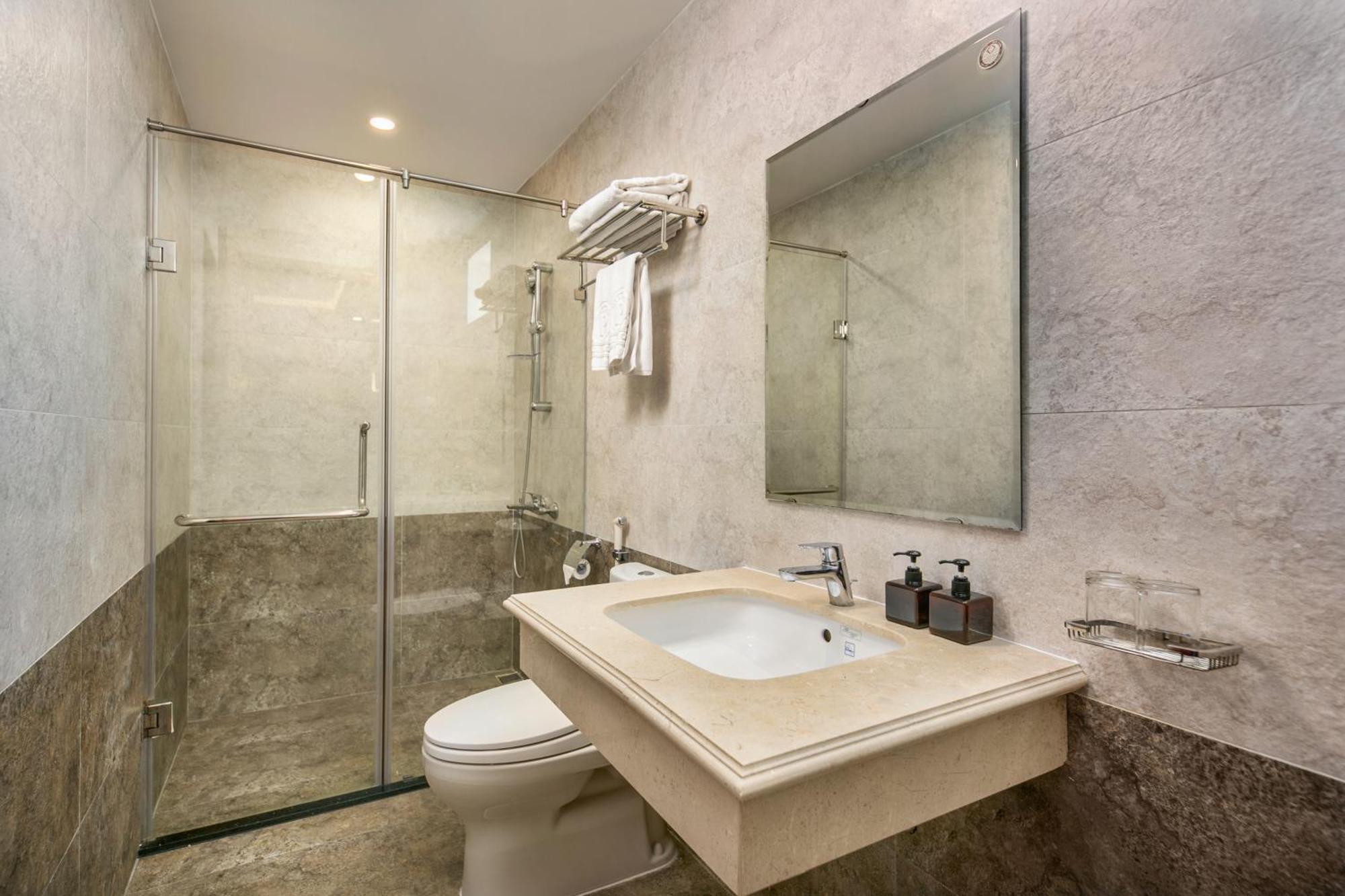 Prague Da Nang Beach Hotel Kültér fotó